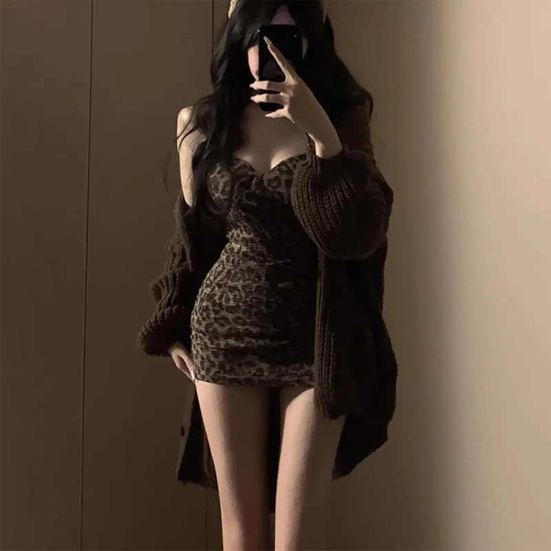 Wild Elegance – Vestido Leopardo Sexy sin Mangas